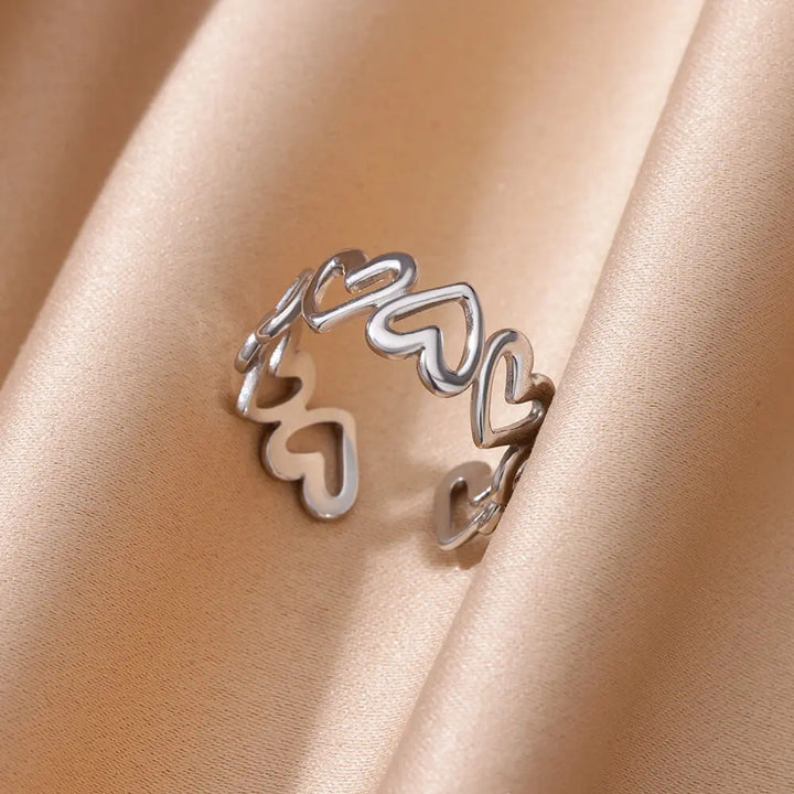 Endless Hearts Ring