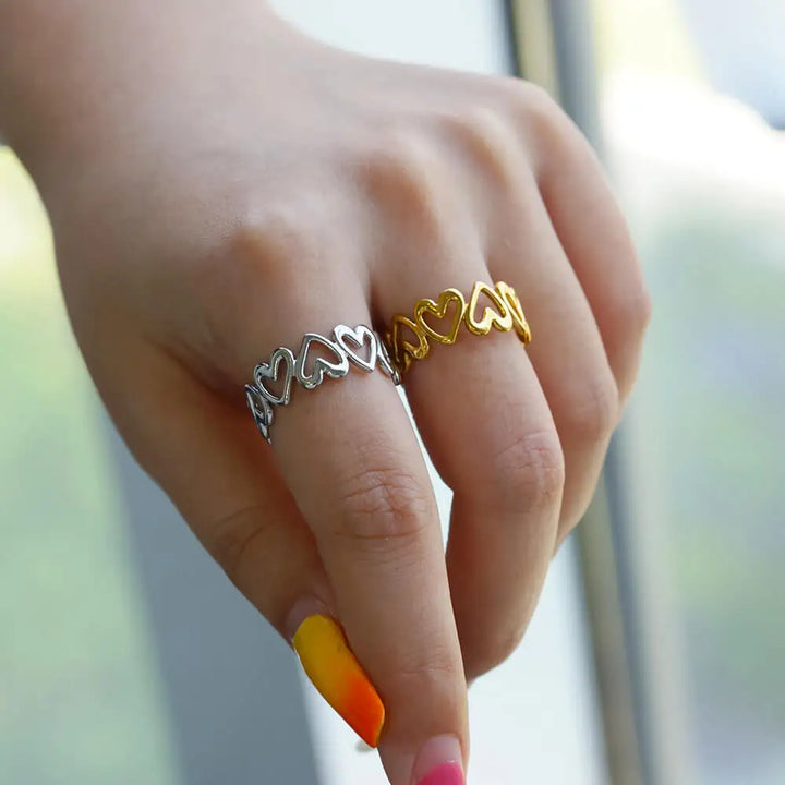 Endless Hearts Ring