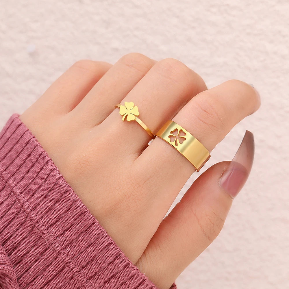 Clover Charm Ring Set